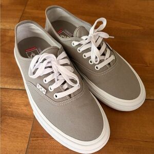 Vans Men's Gray Canvas Low-Top Sneakers with White Laces